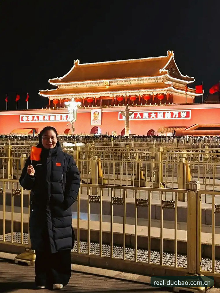 周五晚上十一点，我在北京的朋友陈远发来一条语音，背景音是球场的喧嚣。他说刚刚用手机完成了多宝体育中国区苹果端安装，赶上了凌晨西甲开球前最后五分钟的战术分析。他的语气里没有折腾半天终于搞定的如释重负，反而像在说一件早就该做的事。这让我有点好奇——什么时候开始，换区下载一个App变得这么顺滑了？答案可能藏在一个叫"真实体验承诺"的产品逻辑里。